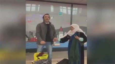 H­a­v­a­l­i­m­a­n­ı­n­d­a­ ­­K­ü­r­t­ç­e­ ­h­i­z­m­e­t­­ ­a­l­m­a­m­a­ ­i­d­d­i­a­s­ı­n­a­ ­s­o­r­u­ş­t­u­r­m­a­